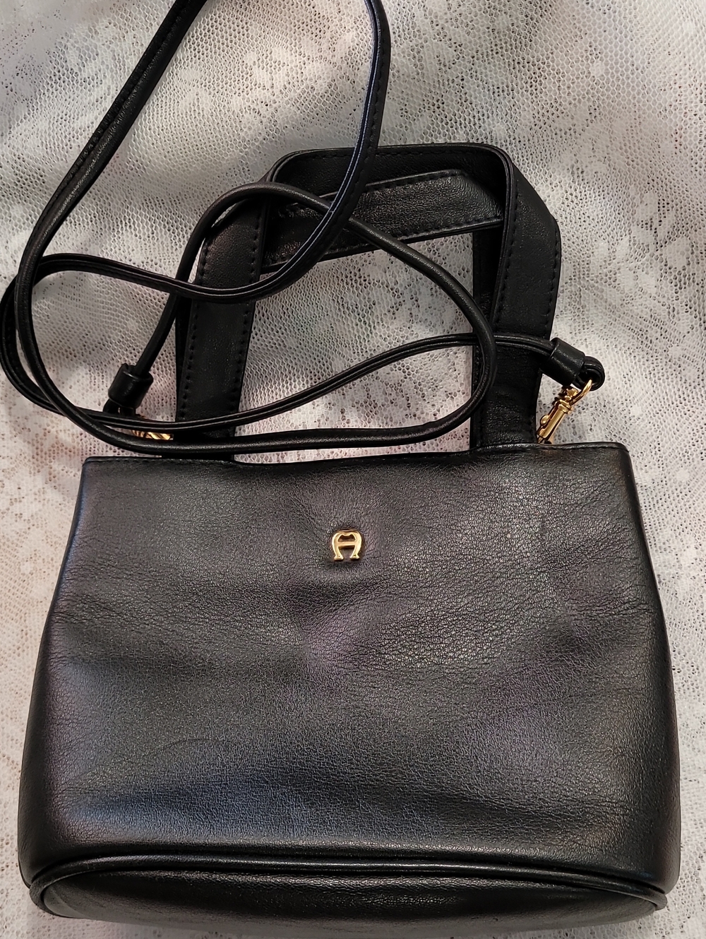 Designer Small Black Leather Crossbody Bag - Sleek Everyday Style